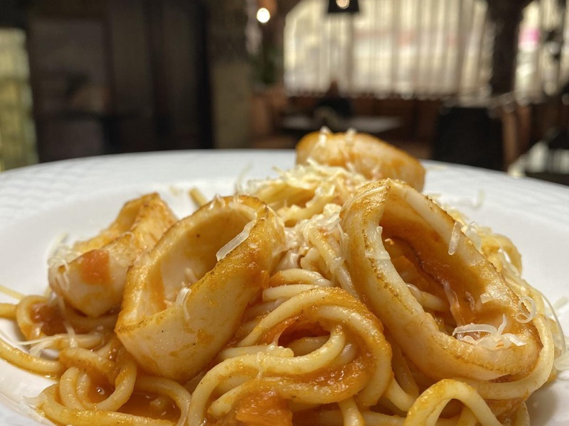 Спагетти с кальмарами 